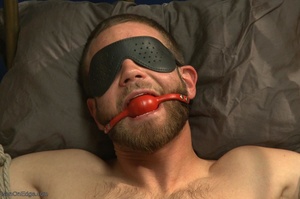 Blindfolded dude enjoys in oral sex and  - Picture 14