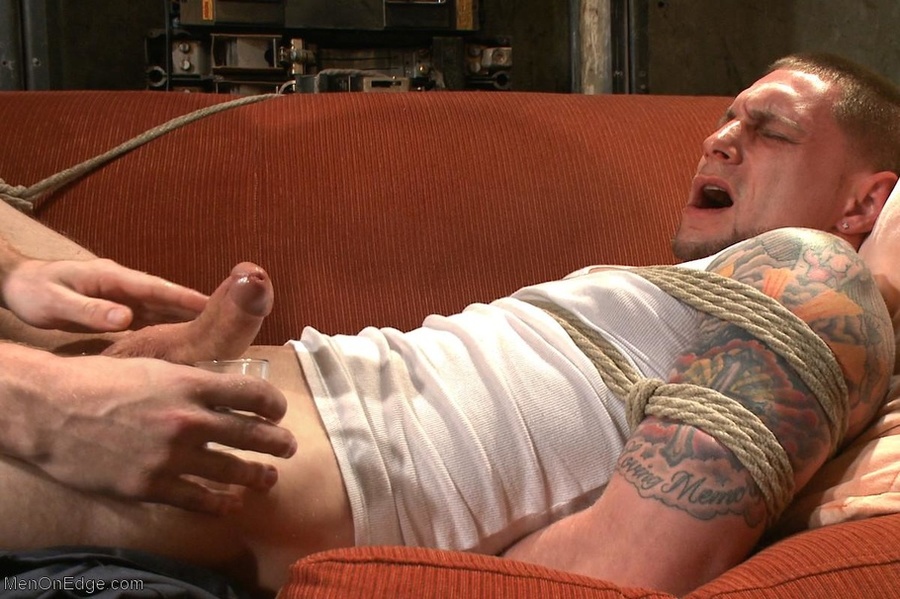 Tied up dude gets drilled and sucked off by - XXX Dessert - Picture 3