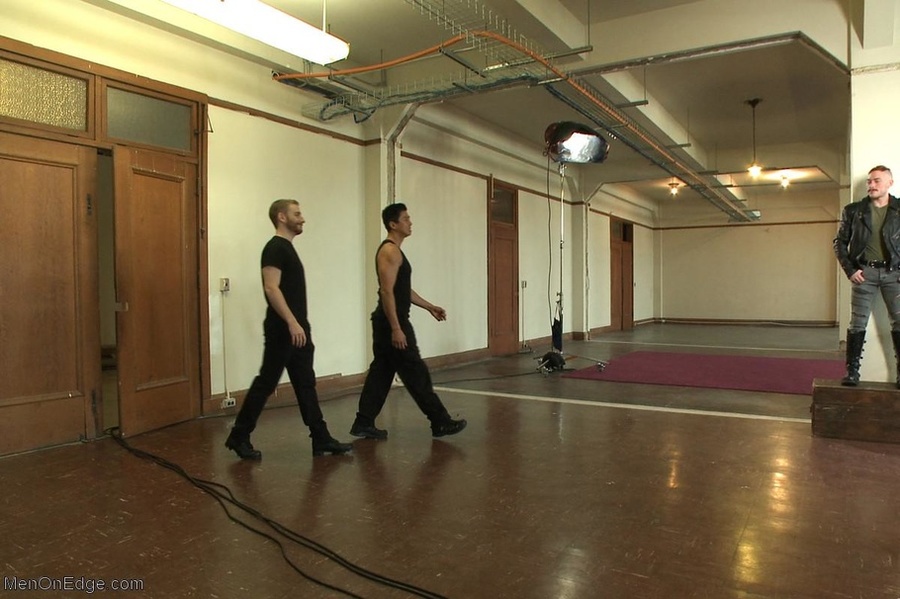 Muscled young dude gets sucked off by two h - XXX Dessert - Picture 1