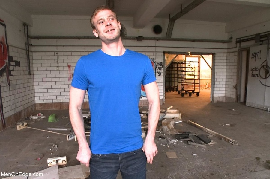 Blindfolded gay hunk gets his dick jerked a - XXX Dessert - Picture 1