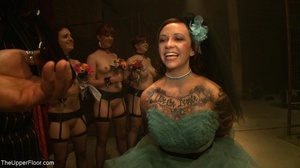 Babe loses her delightful blue ballerina - Picture 2