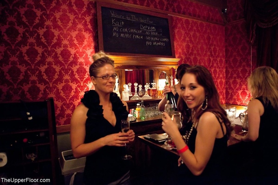 Bleach blonde’s tits are tied so tightly, t - XXX Dessert - Picture 8