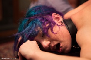 Wench with wildly colored hair gets a di - XXX Dessert - Picture 9