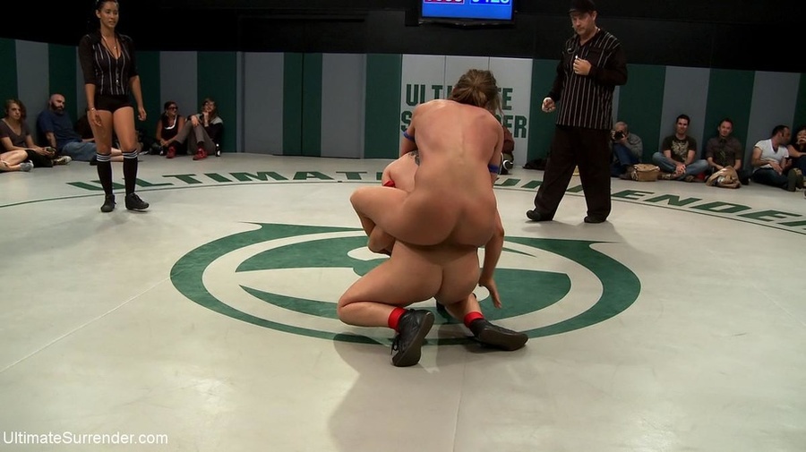 These horny bitchs are into wrestling and pussy licking - XXXonXXX - Pic 5