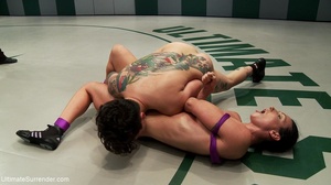 Dark haired  lesbo wrestlers get oiled and ready - Picture 9