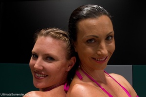 These lesbian wrestling ladies are ready for group sex - XXXonXXX - Pic 3