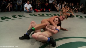 Blondes and brunettes having nasty fun in the ring - Picture 4