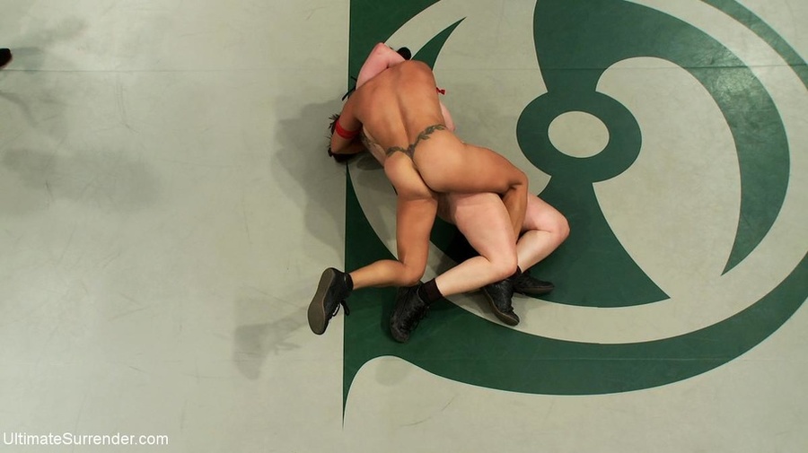 Curvy brunette bitches having nasty fun in the ring - XXXonXXX - Pic 9