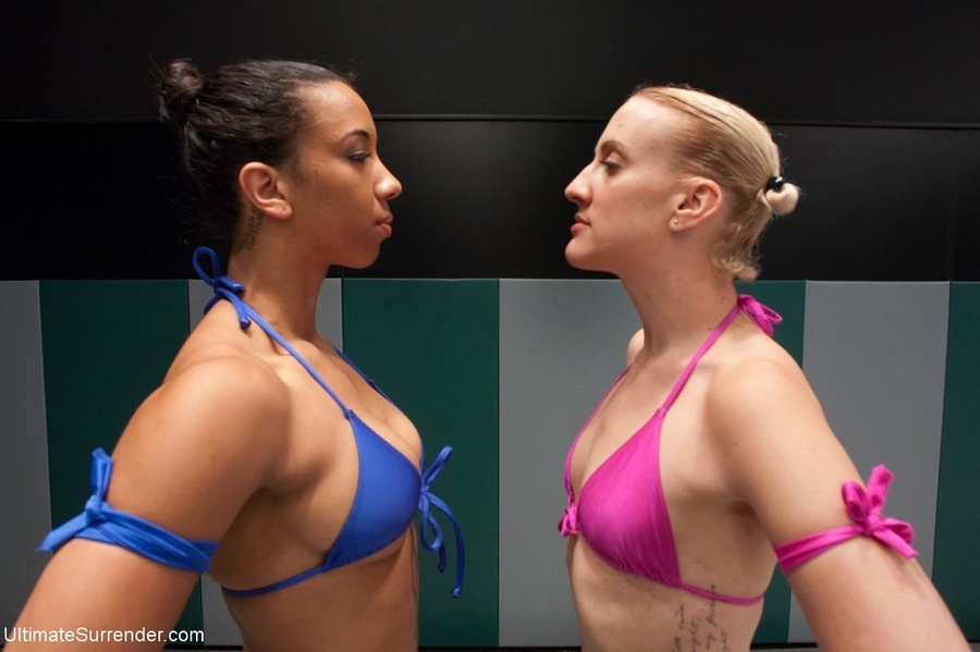 Dark haired slut fights a beautiful blonde  - XXX Dessert - Picture 1