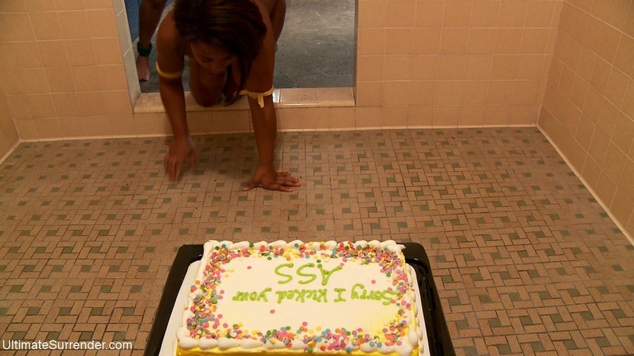 White girl fights a curvy ebony bitch in th - XXX Dessert - Picture 15