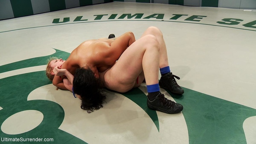 Blonde inked honey rides her brunette partn - XXX Dessert - Picture 7