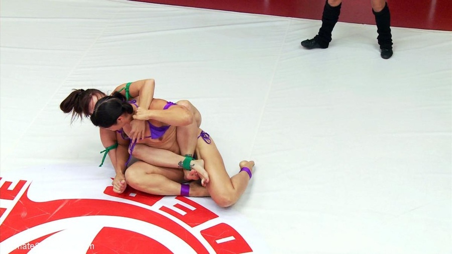 Passionate brunette bitches are ready for h - XXX Dessert - Picture 3