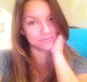 Natural looking hottie's private sexy selfies that she wants you to see