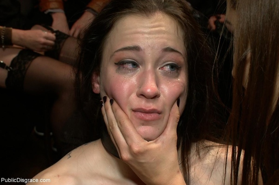 Young slave endures double penetration, pro - XXX Dessert - Picture 8