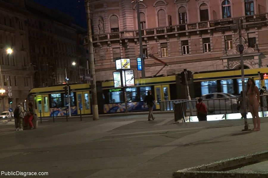 Public nudity punishes this slave for her b - XXX Dessert - Picture 18