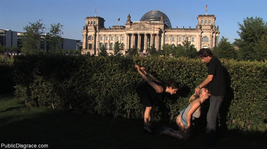 During outdoor hardcore play, a submissive  - XXX Dessert - Picture 6