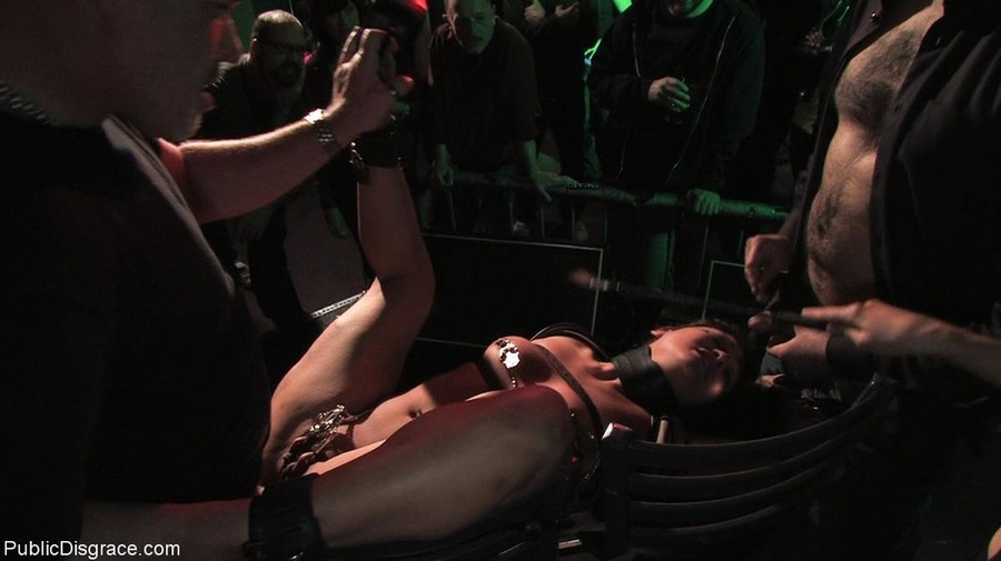 Electrodes and nipple clamps invite pain in - XXX Dessert - Picture 15