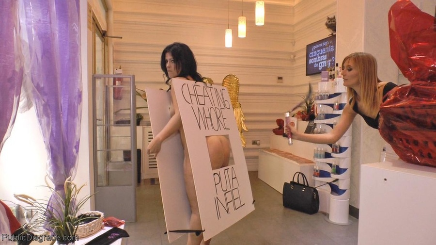 Curvy MILF walks around in nothing but red  - XXX Dessert - Picture 9