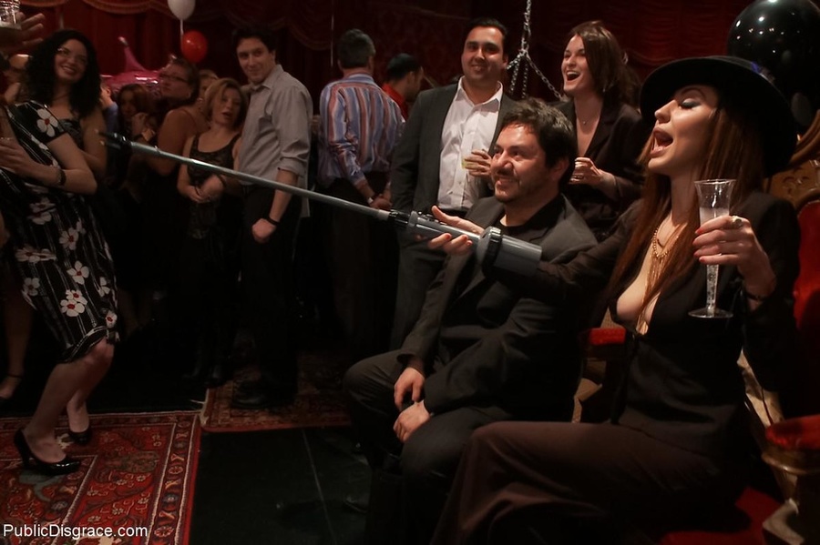 Revelers watch the outrageous treatment end - XXX Dessert - Picture 10