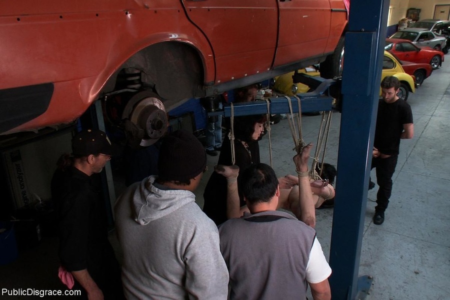 Mechanics manhandle a short-haired brunette - XXX Dessert - Picture 14