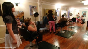 Tattooed hottie in a beauty salon feels  - Picture 6