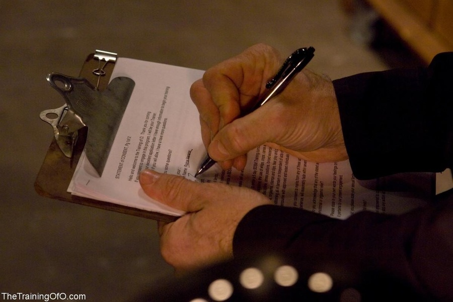 A vibrator is held against the clit of a cu - XXX Dessert - Picture 1