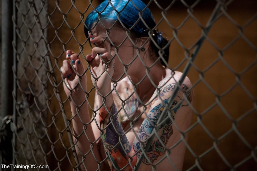 Devilish Master makes sure all slaves are o - XXX Dessert - Picture 4