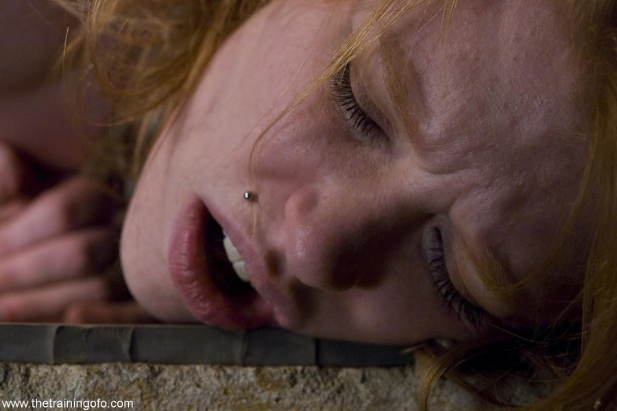 Young sub with a pierced lip delves into er - XXX Dessert - Picture 12