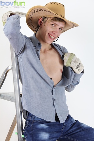 Rugged blonde cowboy rubs his beautiful cock and shows off perfect ass - XXXonXXX - Pic 3