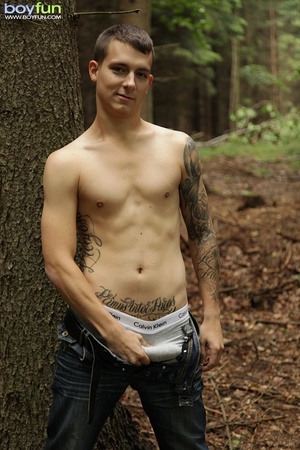 He brought his fleshlight to the woods with him and enjoys licking his cum - Picture 5