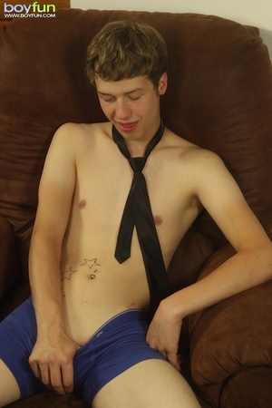 Hot prick wearing sexy tie masturbates in living room and poses doggy style - Picture 6
