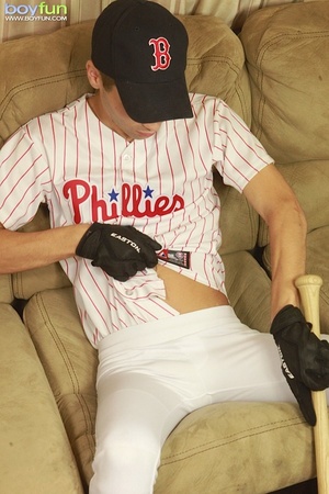 He never misses the chance to beat off his yummy cock after baseball - XXXonXXX - Pic 3
