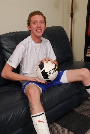 He found soccer so tiring but gets enough energy to grab his cock - XXXonXXX - Pic 3