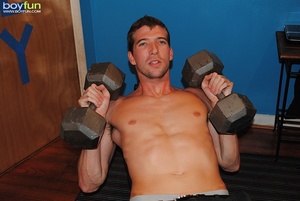This dude has the hardest body and the hardest cock after working out - XXXonXXX - Pic 3