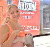 Alluring blonde bitch shows her sweet ass in public