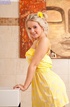 stunning blonde peels down