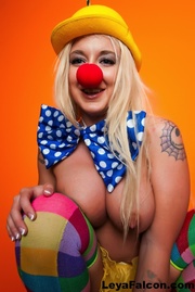180px x 269px - Clown Porn - XXXDessert.com