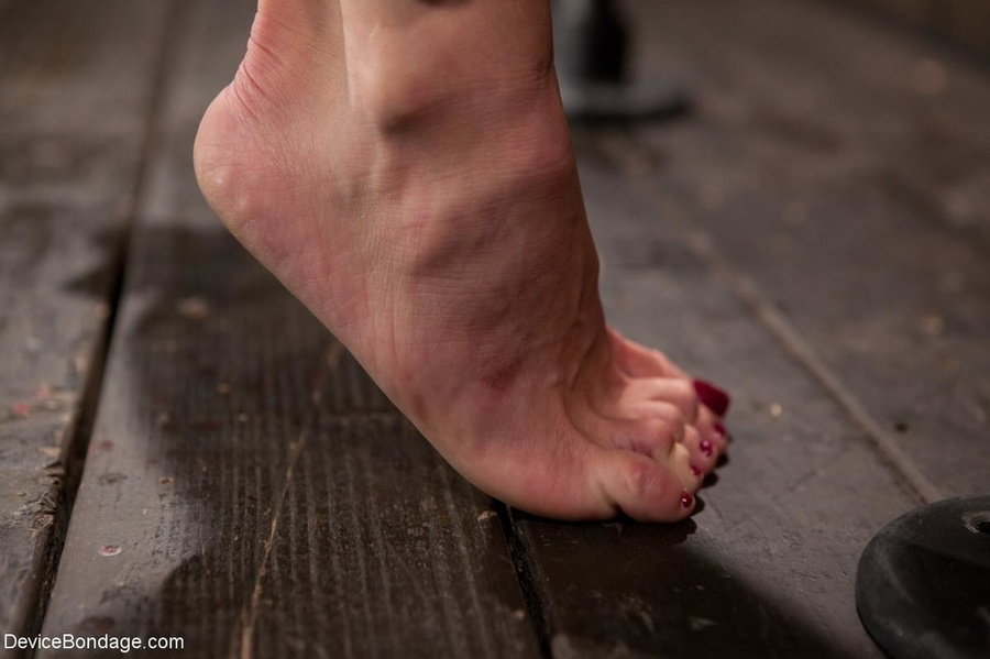 Wench’s body is bent, and bondage pipes kee - XXX Dessert - Picture 9