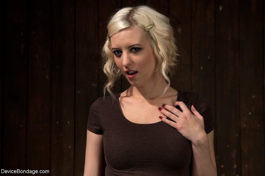 Svelte blonde with a shaved pussy takes on  - XXX Dessert - Picture 1