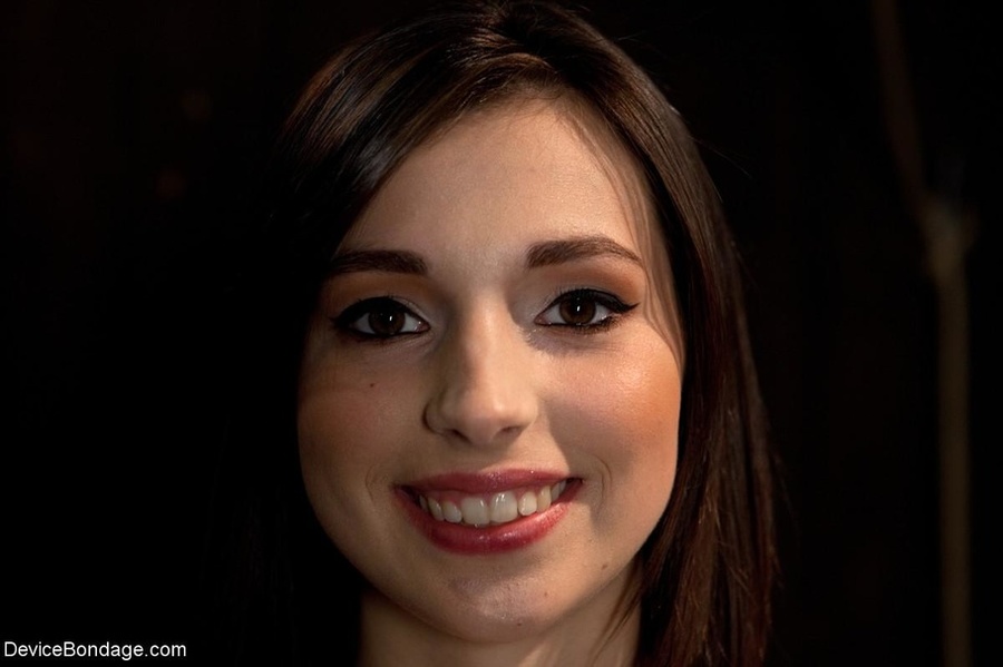 Master places massive weights on a gal’s te - XXX Dessert - Picture 1