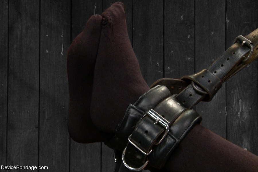 Hot harlot in sexy black fishnets cannot be - XXX Dessert - Picture 9