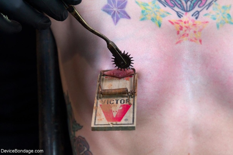 Girl with purple hair and a surplus of tatt - XXX Dessert - Picture 14