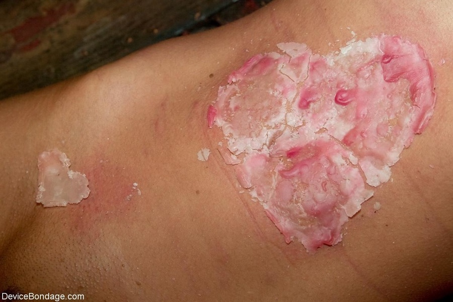 Bitch bites a bit while her soft skin feels - XXX Dessert - Picture 14