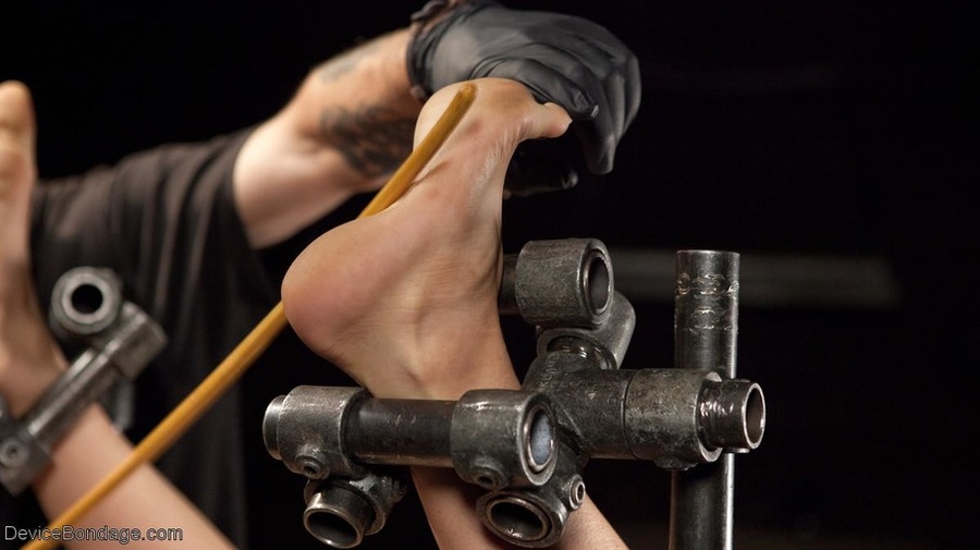 Master is not taking it easy on this submissive with a surplus of sass and in need of taming. - XXXonXXX - Pic 10