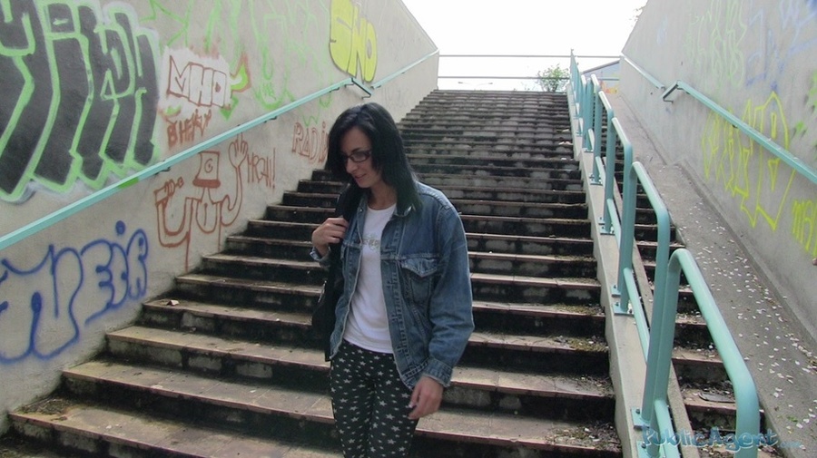 Dark hair babe in jeans jacket and white to - XXX Dessert - Picture 4