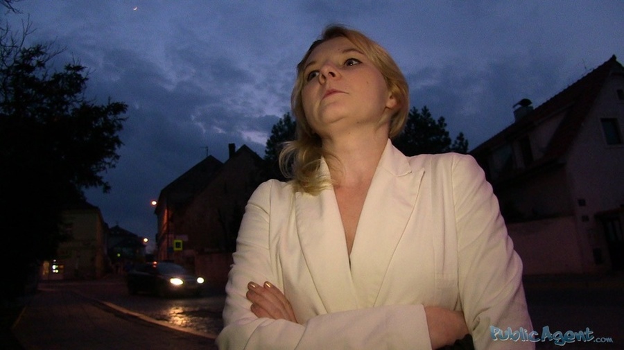 Horny blonde in stripped top and white jack - XXX Dessert - Picture 3