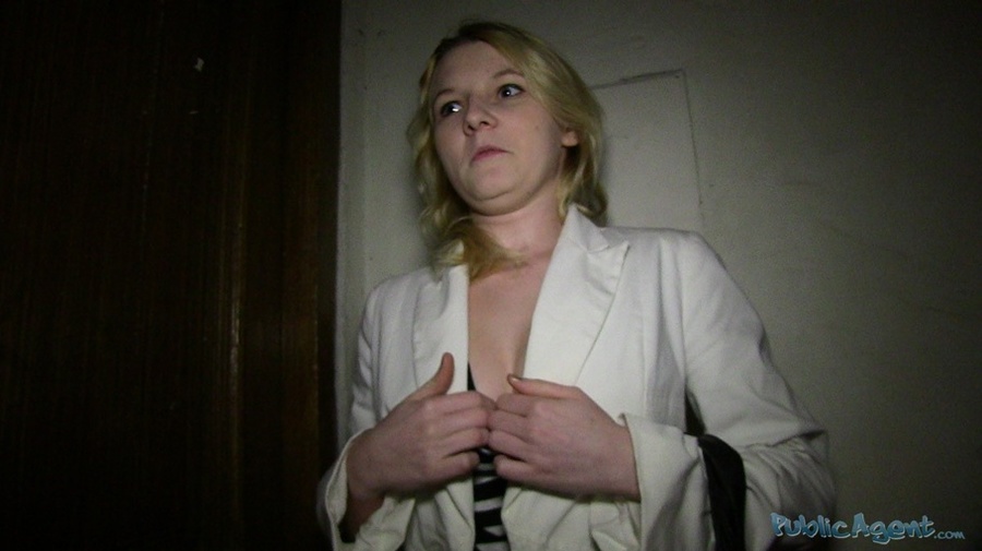 Horny blonde in stripped top and white jack - XXX Dessert - Picture 5