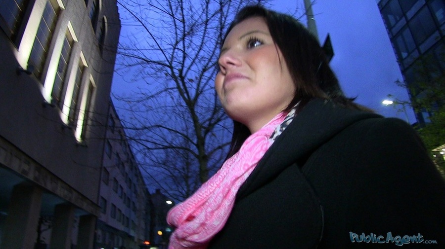 Brunette in black coat and pink bra sucks a - XXX Dessert - Picture 2