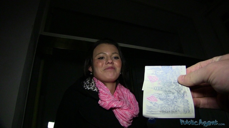 Brunette in black coat and pink bra sucks a - XXX Dessert - Picture 4