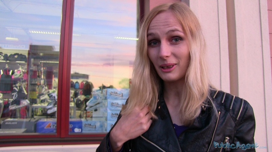 Shapely tattooed blonde in black coat and r - XXX Dessert - Picture 10